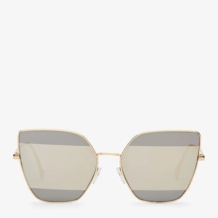 キャットアイ FENDI x サングラス(レディース) - 海外通販のBUYMA 業界大好評 FENDIのキャットアイサングラス サングラス/メガネ