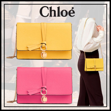 Chloe ALPHABET x クラッチバッグ(レディース) - 海外通販のBUYMA