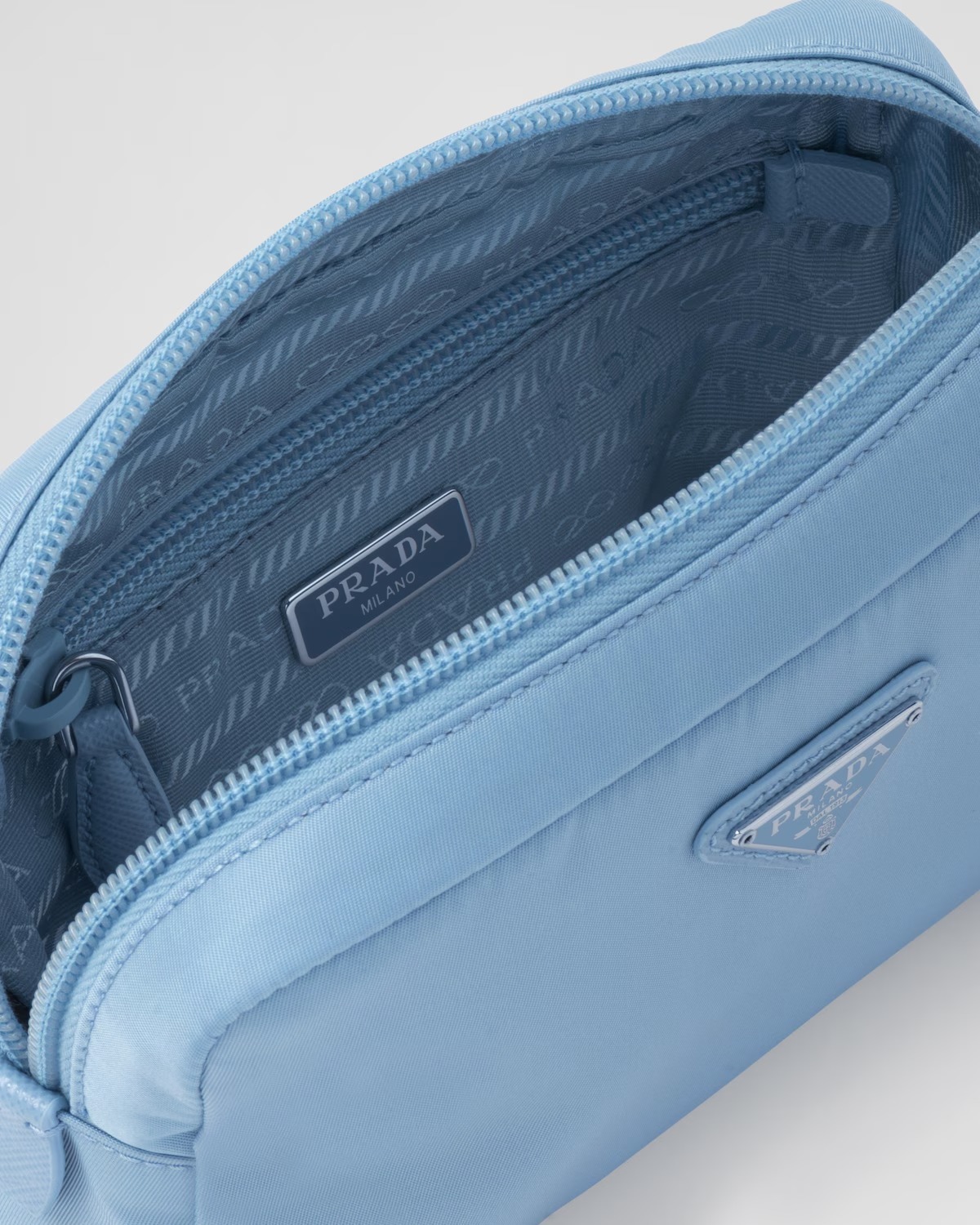 PRADA】プラダ Re-Nylon ナイロン ポーチ 三角ロゴ ストラップ