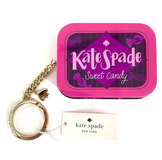 セールkate spadeキャンディーボックスキーリングバッグチャーム