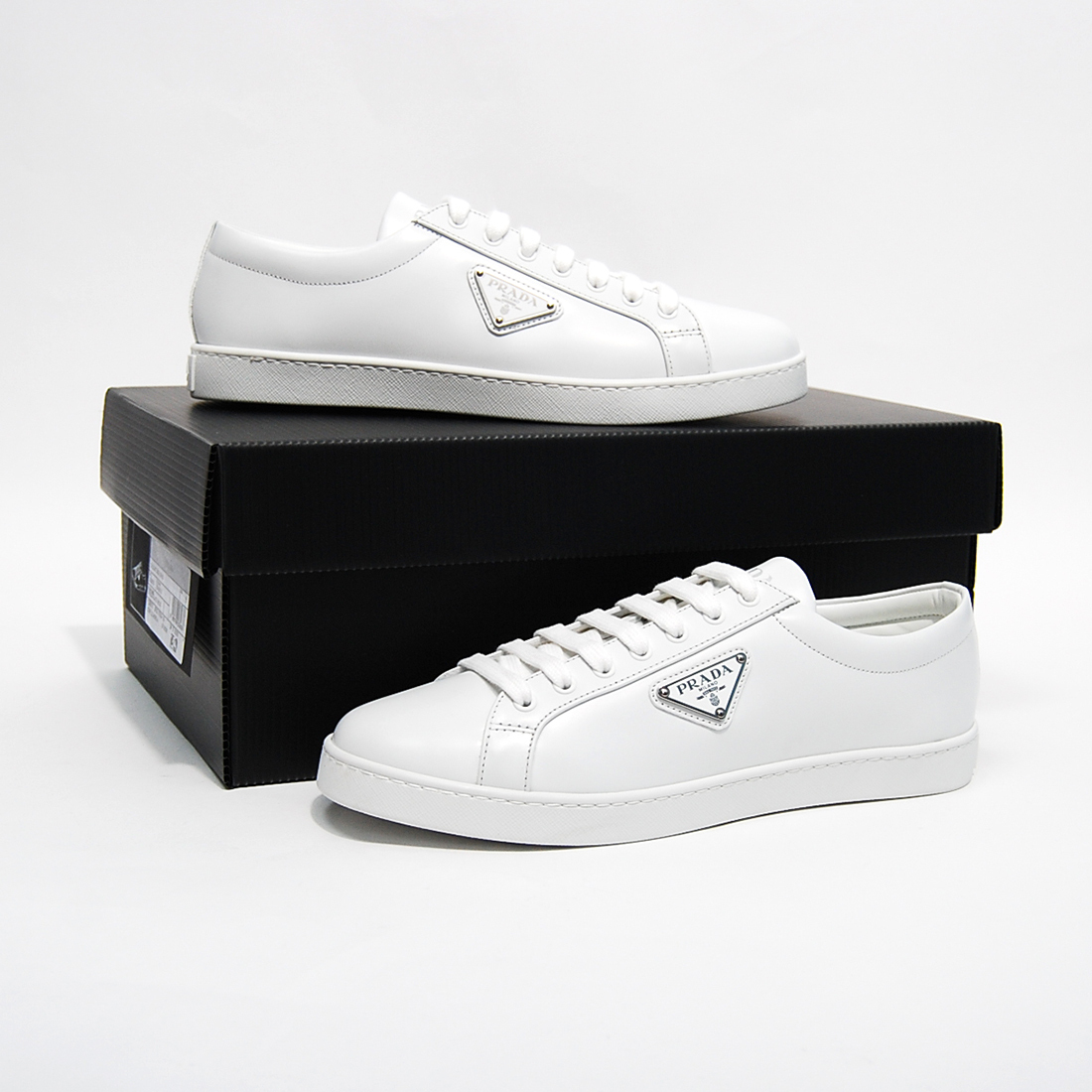 関税負担なし☆PRADA プラダ ブラッシュドレザー スニーカー 関税負担なし☆PRADA プラダ ブラッシュドレザー スニーカー