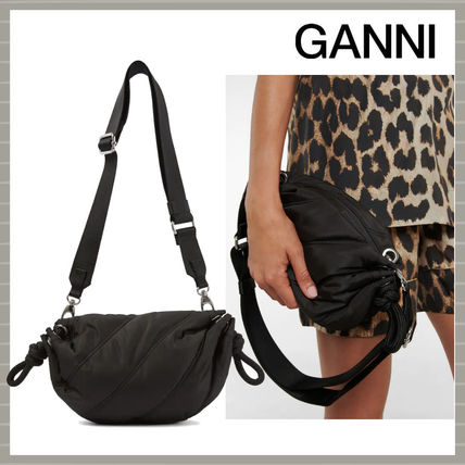 Ganni x ショルダーバッグ・ポシェット(レディース) - 海外通販のBUYMA Ganni x ショルダーバッグ・ポシェット(レディース) - 海外通販のBUYMA