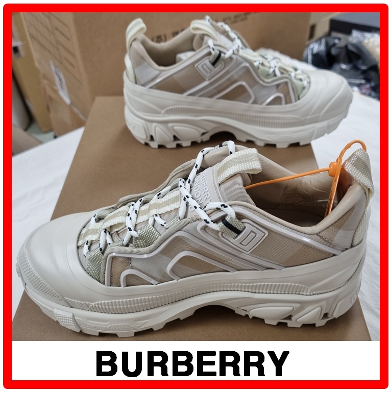 ☆【BURBERRY】☆チェック コットン アーサースニーカ.ー☆