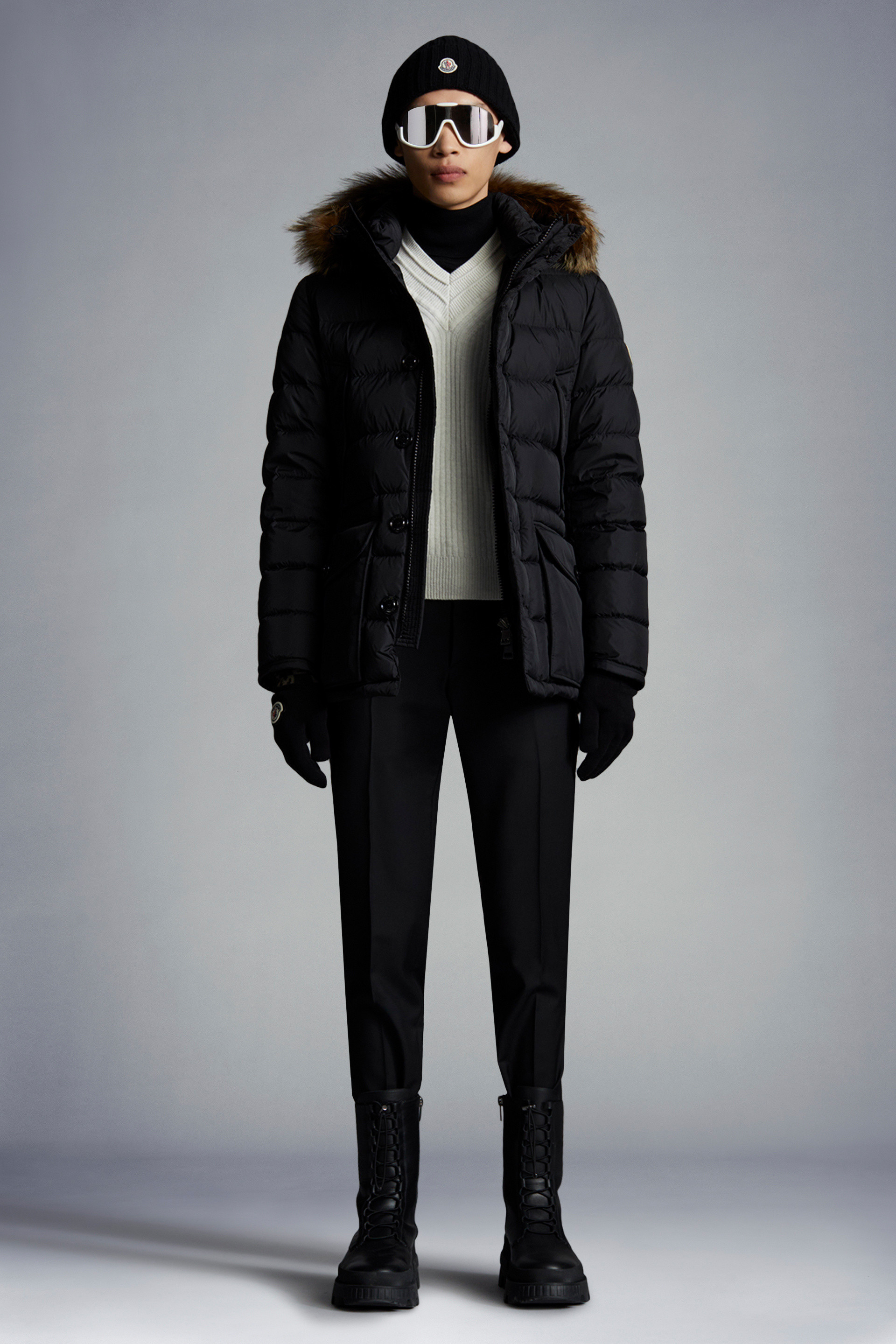 出品者別累積売上第1位!【MONCLER★22/23AW】CLUNY