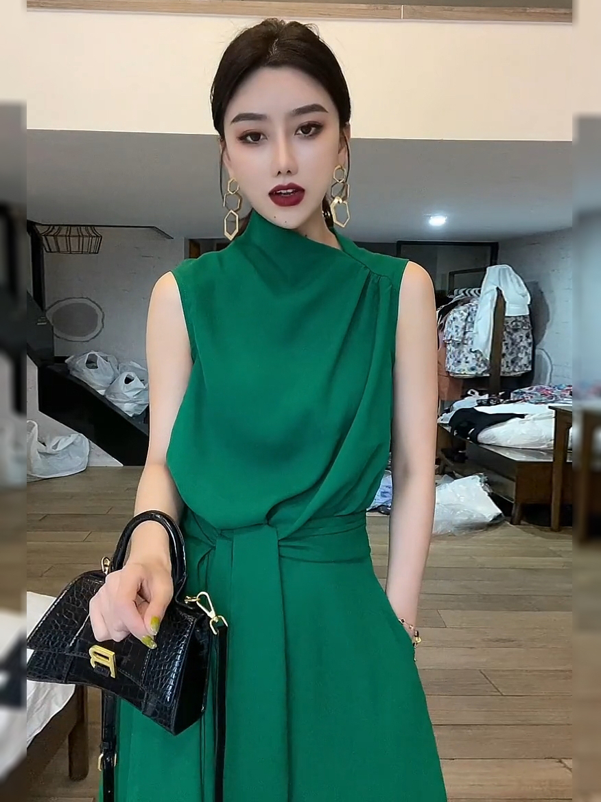 韓国 ワンピース 結婚式 アシンメトリー モード 全2色 送料無料