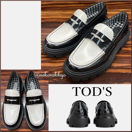 保障できる バイカラー TOD'S(トッズ) ローファー・オックスフォード 靴