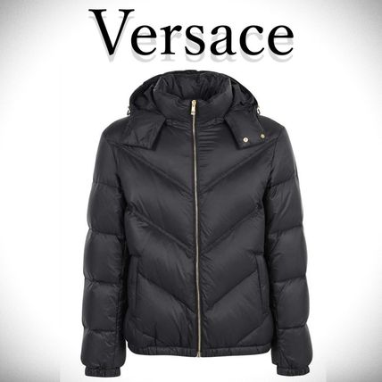 VERSACE(ヴェルサーチェ) ダウンジャケット(メンズ) - 海外通販のBUYMA