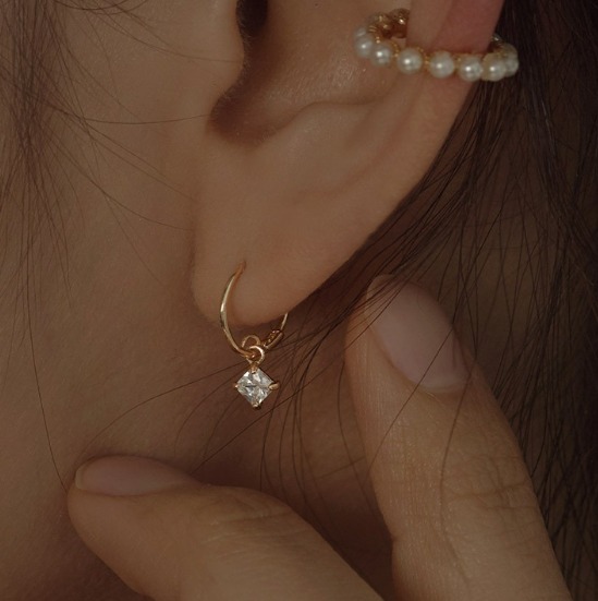 【wingbling】14K Rania One Touch Earrings キムゴウン着用
