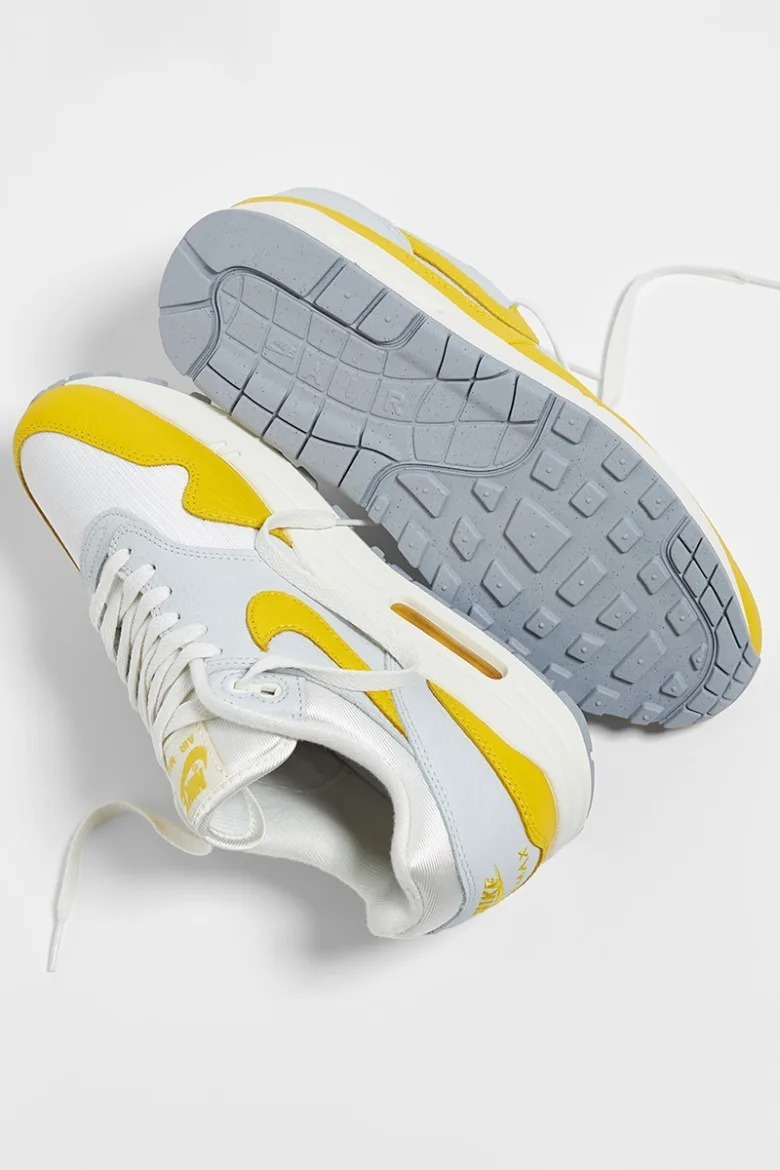 ★Nike★35周年記念★WMNS AIR MAX 1 \"ツアー イエロー\"★追跡可 ☆Nike☆35周年記念☆WMNS AIR MAX 1 