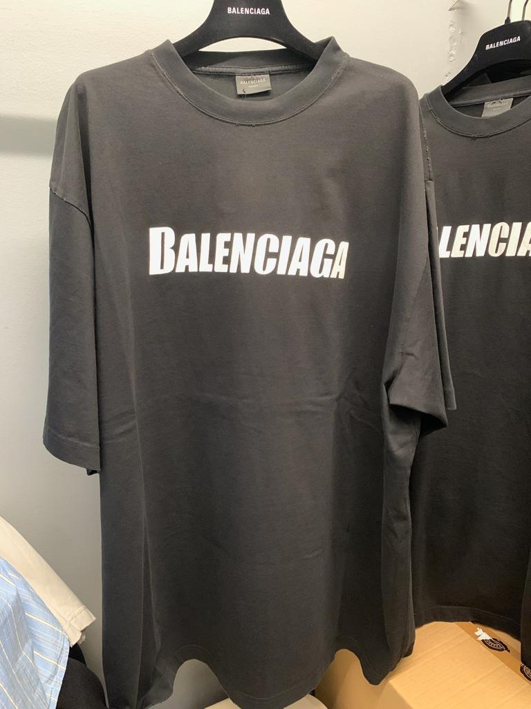 【BALENCIAGA】CAPS DESTROYED Tシャツ BOXY CAPS