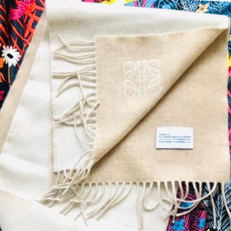 希少！LOEWEウール/カシミア バイカラースカーフ IVORY x SAND