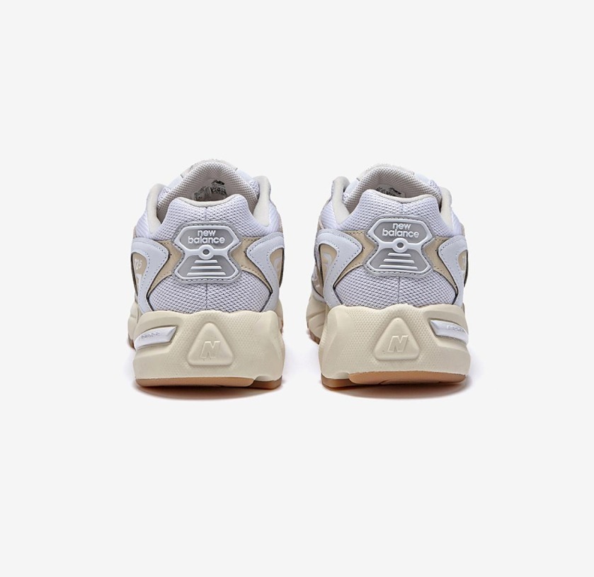 ☆韓国の人気☆【New Balance】☆ML725 スニーカ.ー☆22-29cm☆ ☆韓国の人気☆【New Balance】☆ML725 スニーカ.ー☆22-29cm☆ 靴・
