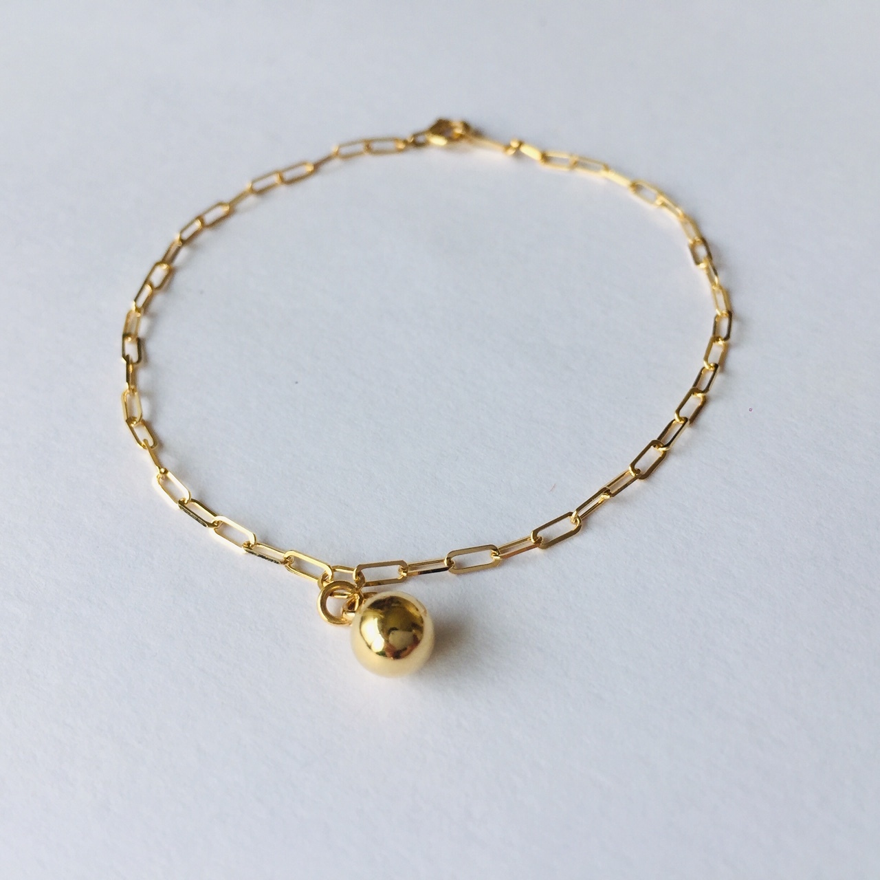 ブレスレット 18K Gold Box Chain Bracelet with Gold Ball / Sphere Charm