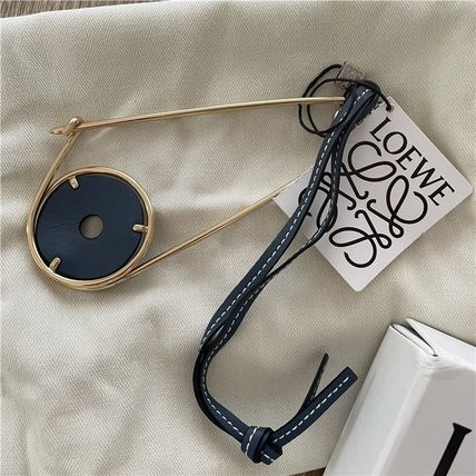 LOEWE x バッグチャーム(レディース) - 海外通販のBUYMA
