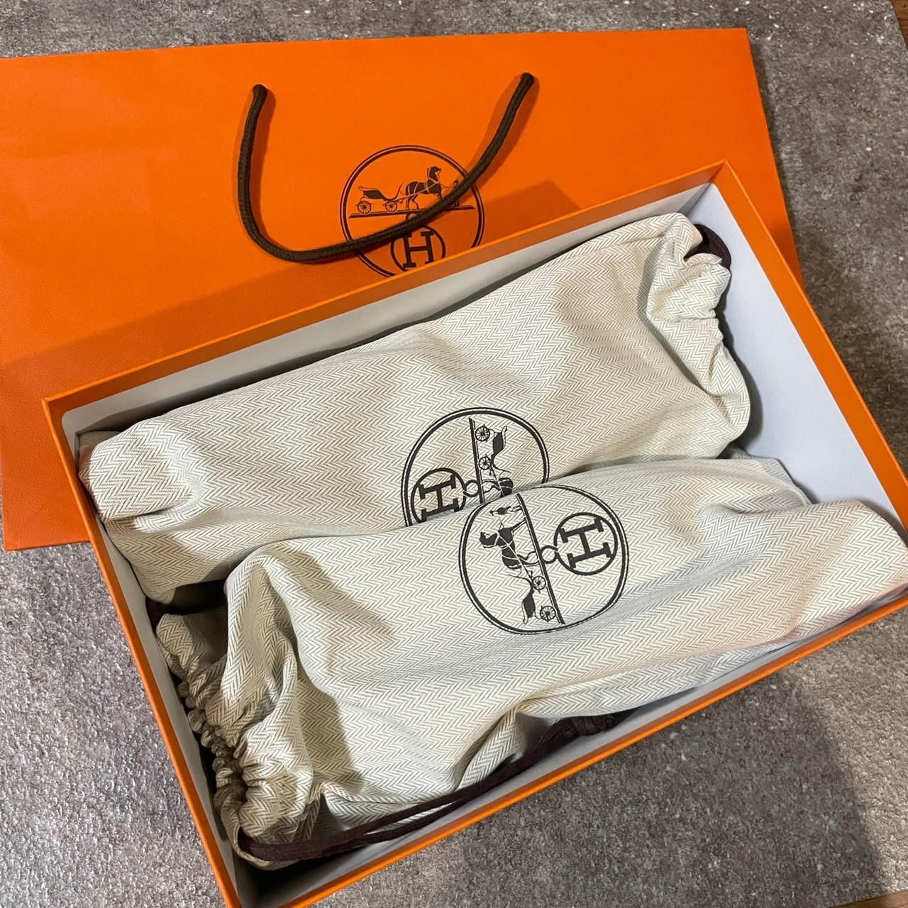 手元ありレア！国内発送《HERMES》ロイヤル モカシン白 38