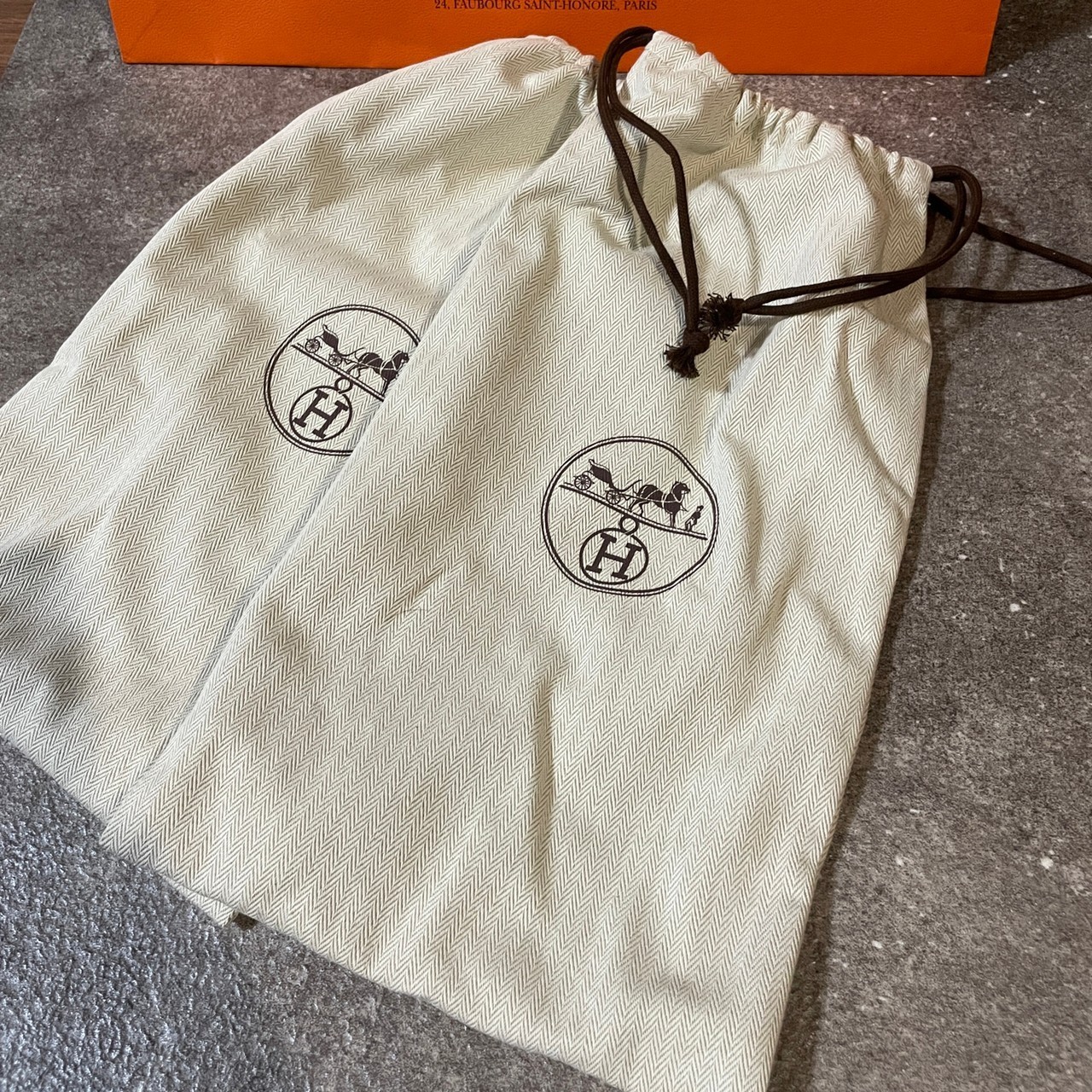 手元ありレア！国内発送《HERMES》ロイヤル モカシン白 38