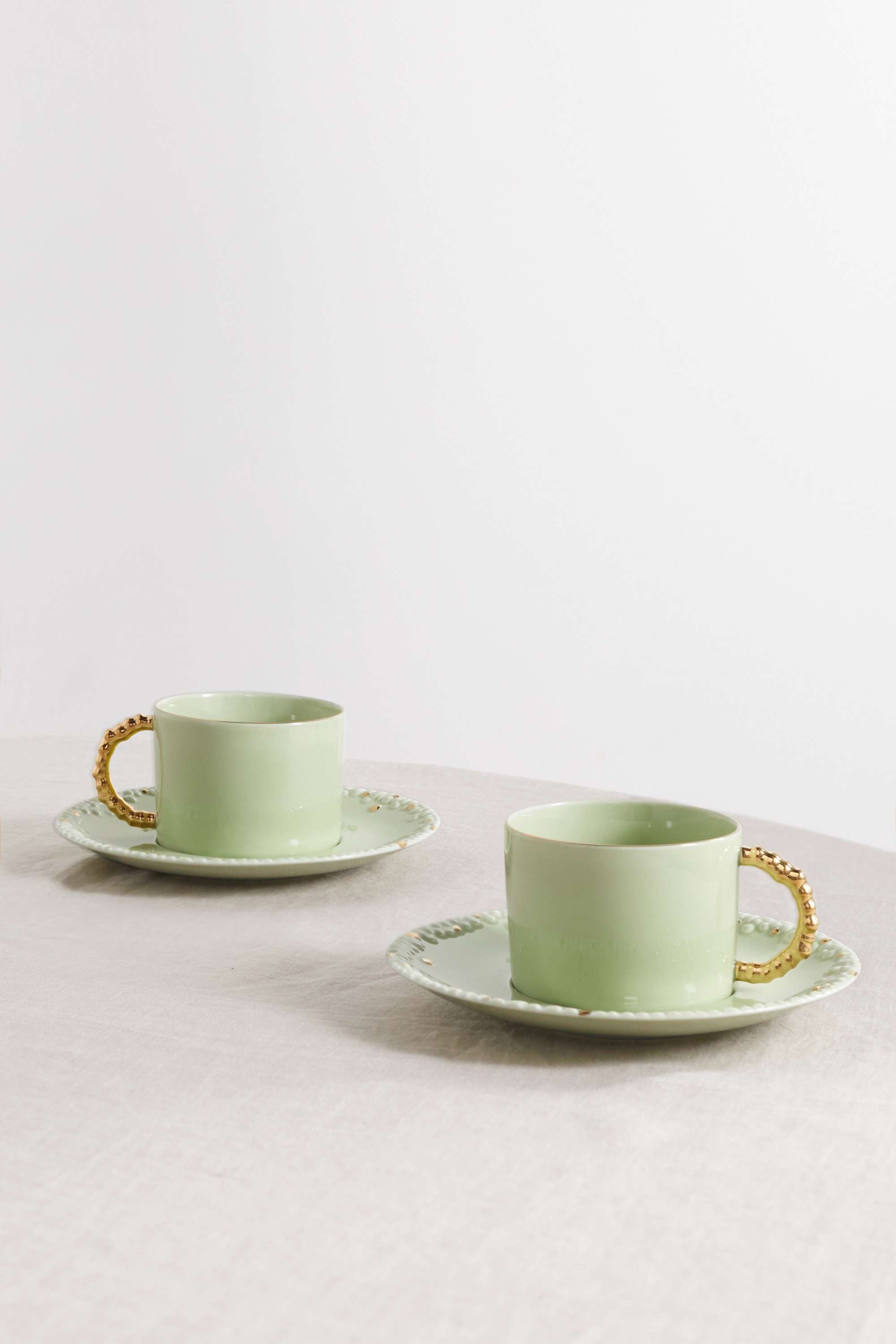 芸能人愛用
gold-plated two 【L'OBJET】of porcelain saucers and cups tea キッチン・ダイニングその他 芸能人愛用
gold-plated two 【L'OBJET】of porcelain saucers and cups tea キッチン・ダイニングその他