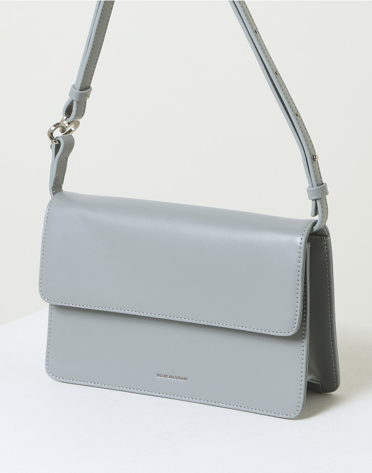 ショルダーバッグ・ポシェット JILLSTUART [AMO] HEART CHARM MEDIUM SHOULDER BAG BBH5562 JILLSTUART [AMO] HEART CHARM MEDIUM SHOULDER BAG BBH5562