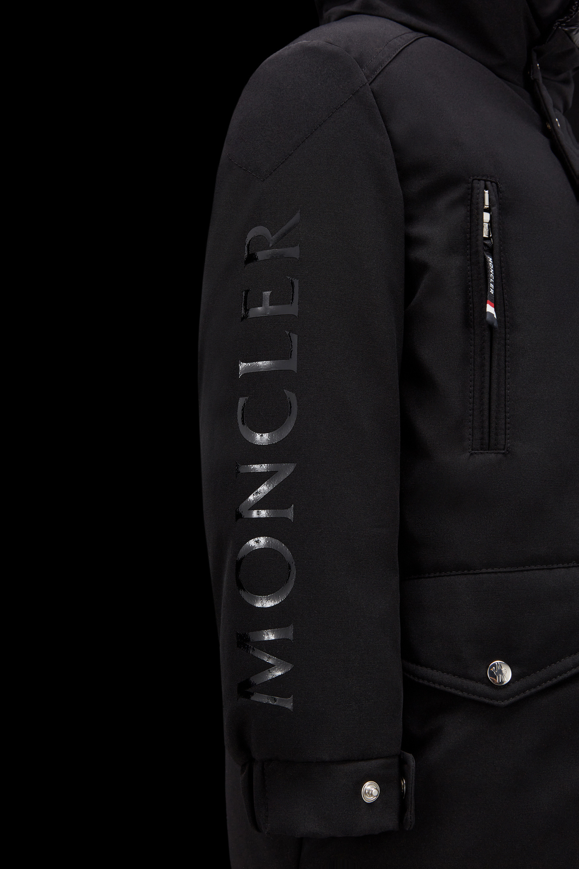 大人もOK！MONCLER2022/23秋冬新作ダウンコート DILARE 12A/14A 大人もOK！MONCLER2022/23秋冬 ダウンジャケットAYRAT 12A/14A