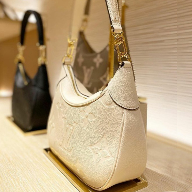 口コミ・レビュー｜LOUIS VUITTON【昼から夜まで大活躍