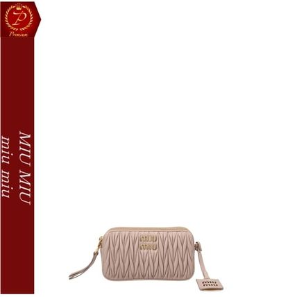 MiuMiu x クラッチバッグ(レディース) - 海外通販のBUYMA