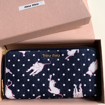 ネイビー(紺)系 MiuMiu x 長財布(レディース) - 海外通販のBUYMA