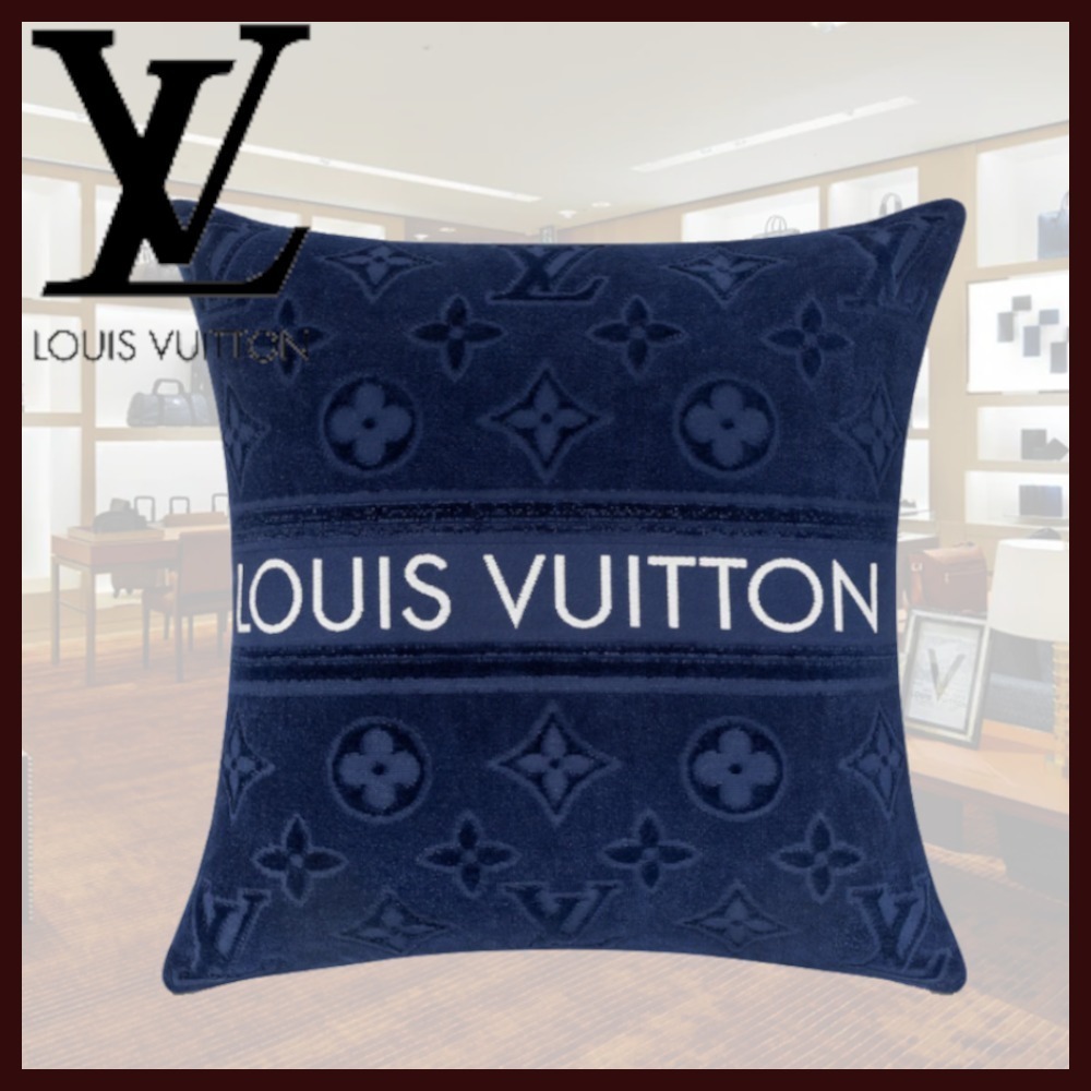 国内完売♪ギフト】ルイヴィトン クッサン・LV バケーション | www