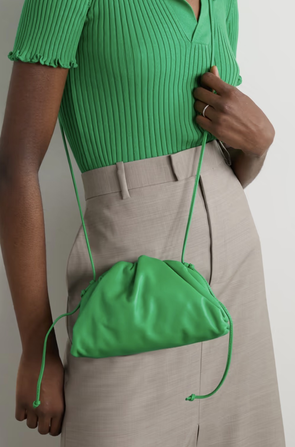 ★人気★【BOTTEGA VENETA】★ミニスリングバッ.グ★正規品★ 777586V3IV12943_1.jpg
