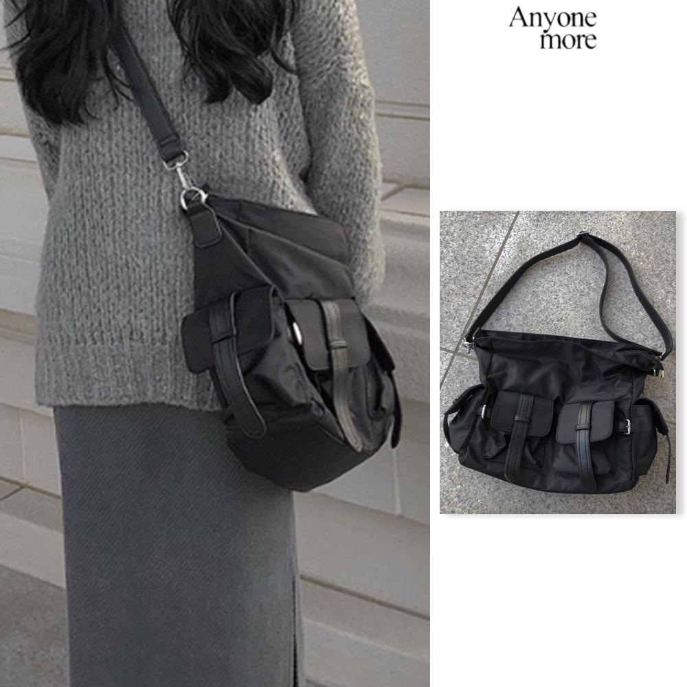 【Anyone more】Round Big Pocket Shoulder Bag