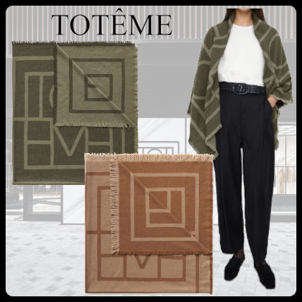 toteme x スカーフ(レディース) - 海外通販のBUYMA