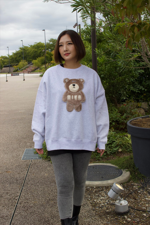 キャラ目くまファー秋冬カラー フェイクファー3D刺繍トレーナー キャラ目くまファー秋冬カラー フェイクファー3D刺繍トレーナー