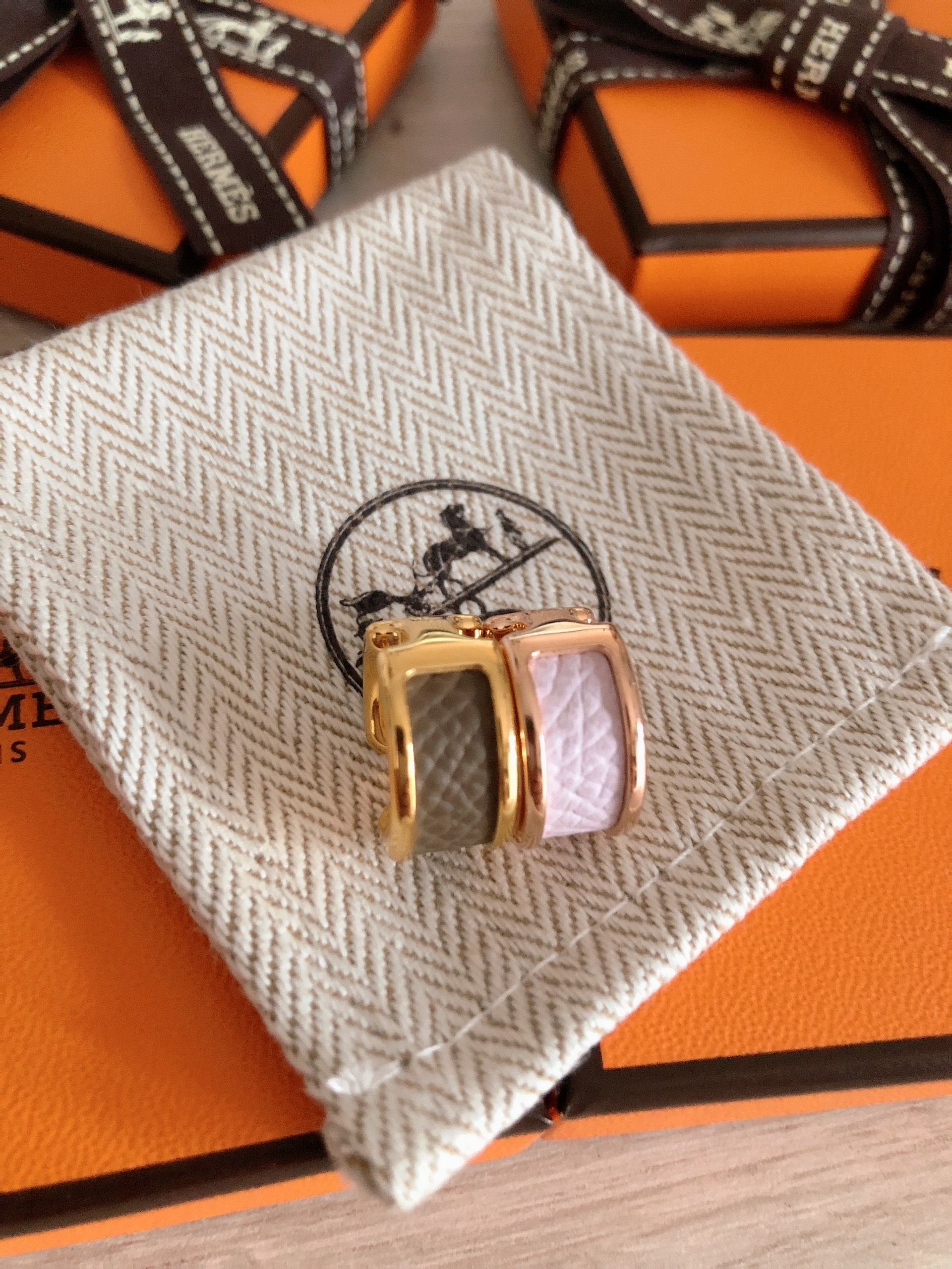 【HERMES】オランプ*イヤーカフPM*日本希少*olympe*在庫確保済