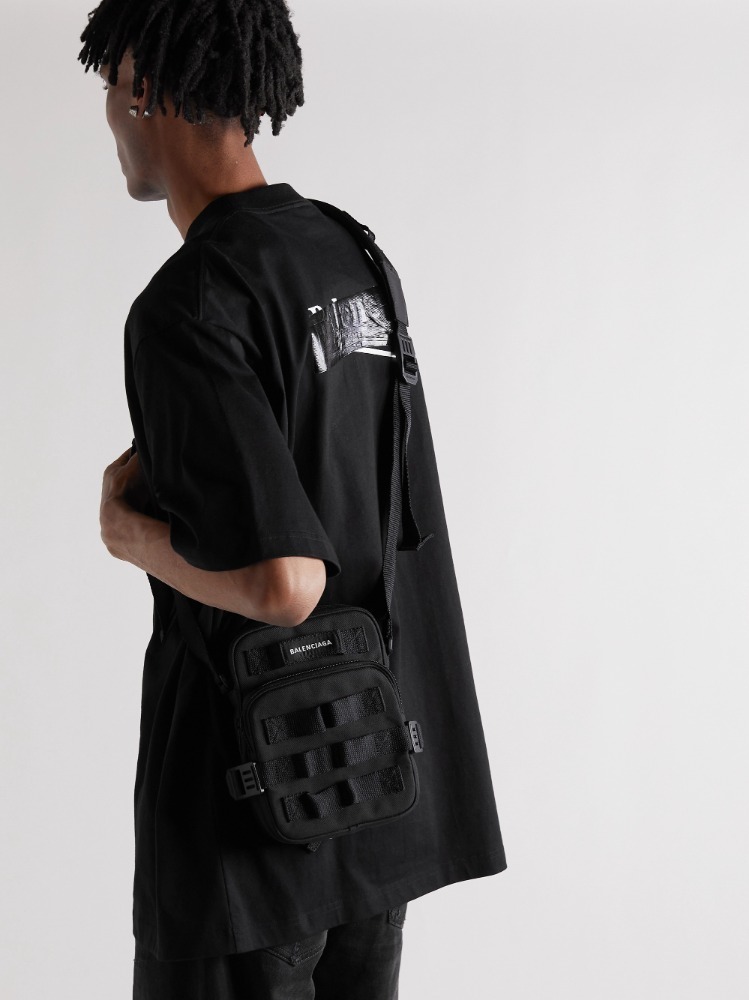人気商品セール アップリケ ロゴ Army BALENCIAGA ECONYL バッグ ...