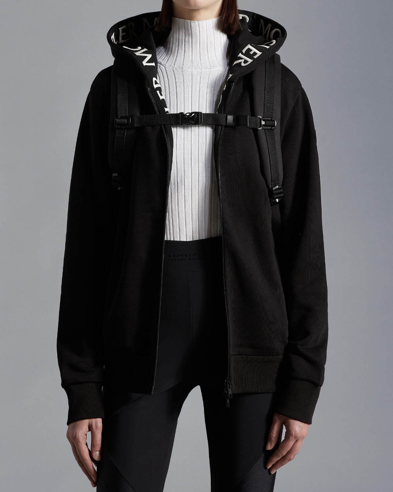 選べる支払い方法 直営店買付【MONCLER】モンクレール ジップアップ