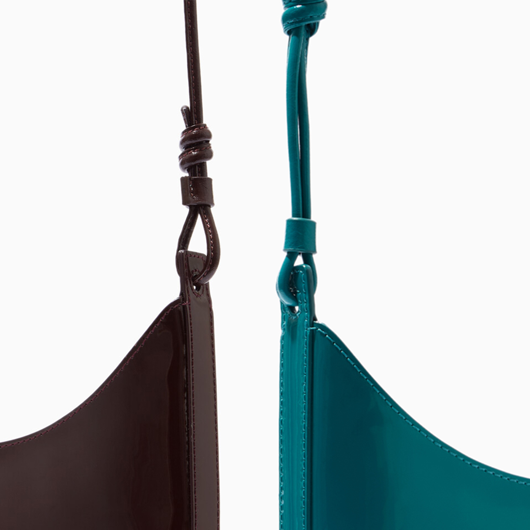 ◆DECKE◆Signature Bow Mini Cross Bag ユニークなクロスバック ◇DECKE◇Signature Bow Mini Cross Bag ユニークなクロスバック