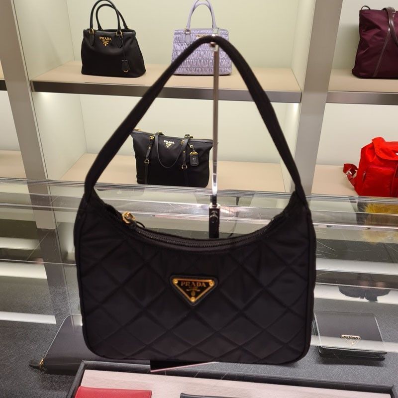 【セール】PRADA プラダ キルティングバッグ 1NE051 VIPセール】PRADA プラダ キルティングバッグ 1NE051 (PRADA