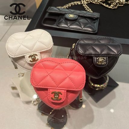 CHANEL(シャネル) ポーチ(レディース) - 海外通販のBUYMA