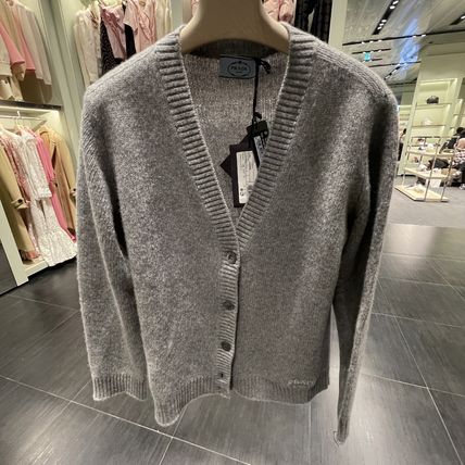 PRADA x カーディガン(レディース) - 海外通販のBUYMA