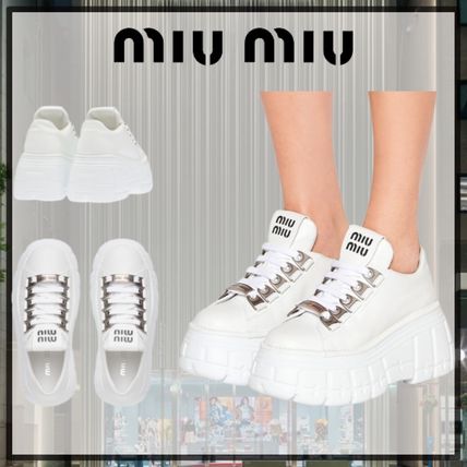ホワイト(白)系 MiuMiu(ミュウミュウ) スニーカー(レディース ...