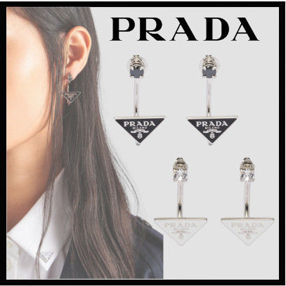 国内即発【PRADA】プラダ シンボル ピアス トライアングルロゴ【BUYMA】