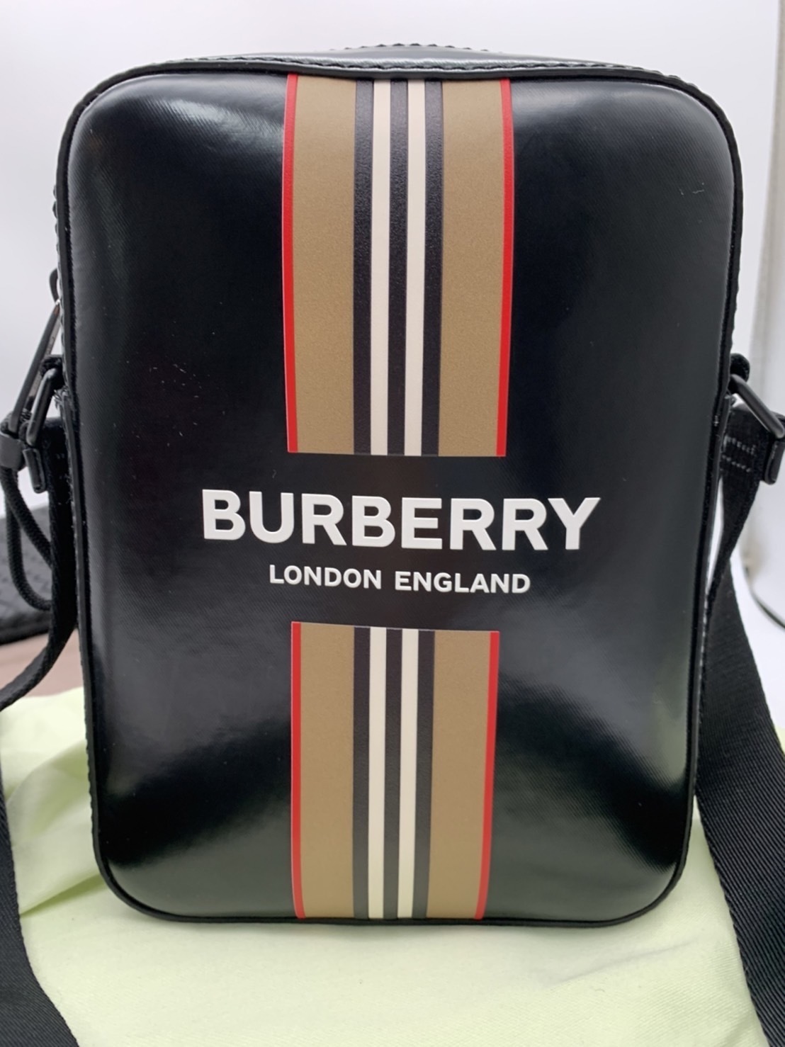 バーバリーBurberry 国内発送 ショルダー バッグ 関税込 黒 - www 返品交換無料 Burberry バーバリー ショルダーバッグ フォンポーチ ホースフェリー ポーチ/バニティ
