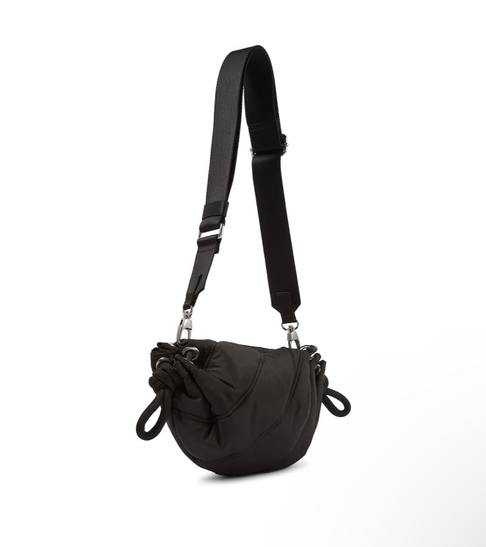 ☆GANNI☆関税込♪日本未入荷♪Pillow ショルダーバッグ (Ganni ...