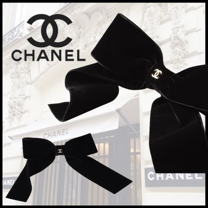 バレッタ CHANEL x ヘアアクセサリー(レディース) - 海外通販のBUYMA