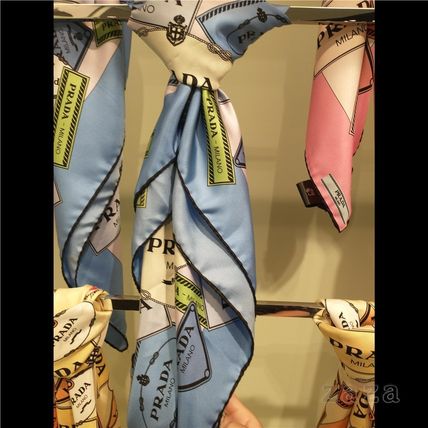 PRADA(プラダ) スカーフ(レディース) - 海外通販のBUYMA