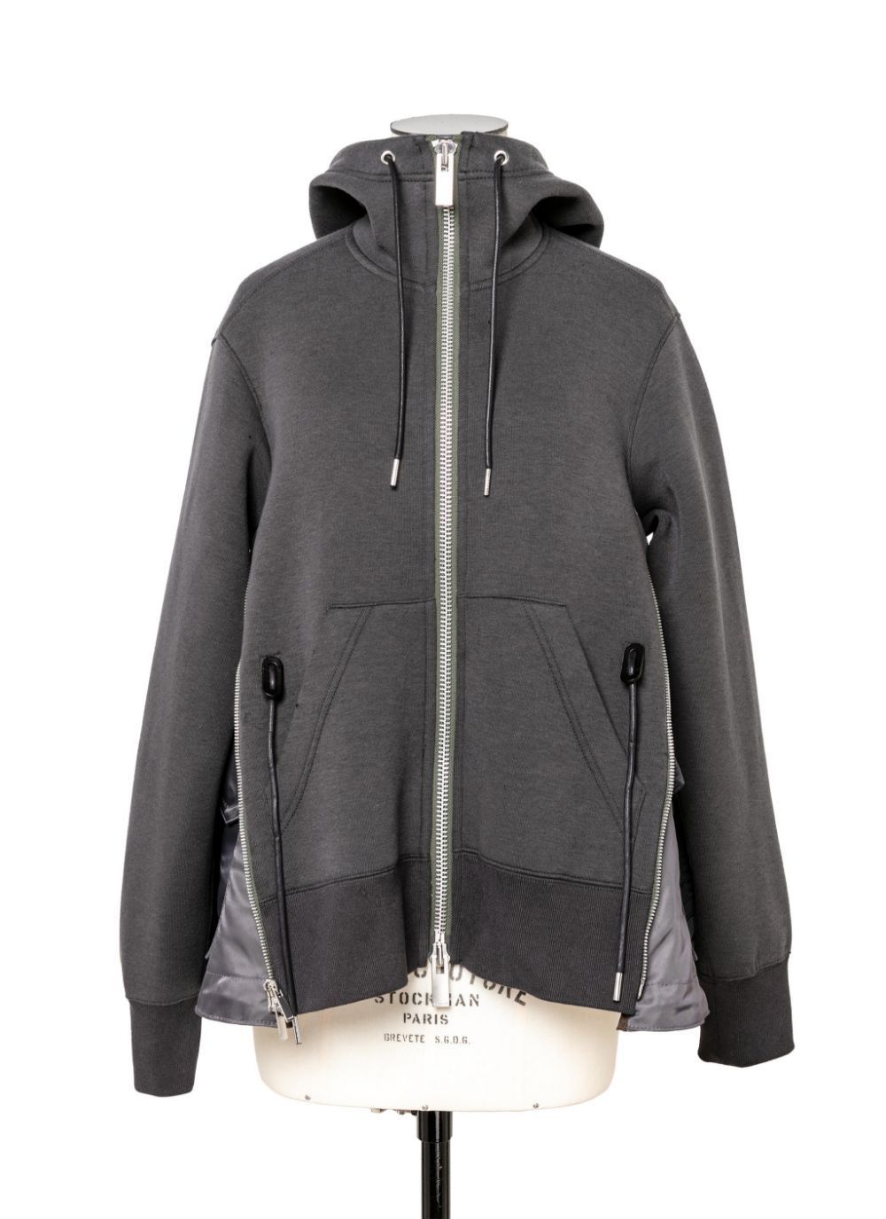 送料関税込♦sacai スポンジスウェット×ナイロンパーカー ◇国内発送◇*sacai* スポンジスウェット×MA-1 フーディー