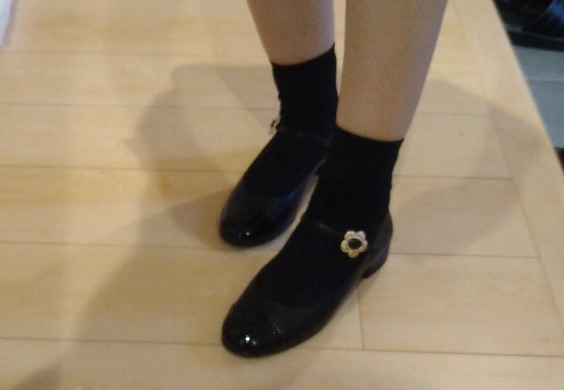 シャネル財布パンツシャツスマホサンダルに合うミュールパンプス - www ...
