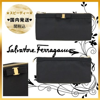 FERRAGAMO(フェラガモ) ポーチ(レディース) - 海外通販のBUYMA