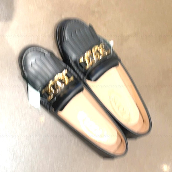 TOD'S【セール】■国内発■ラウンドトゥ ローファー