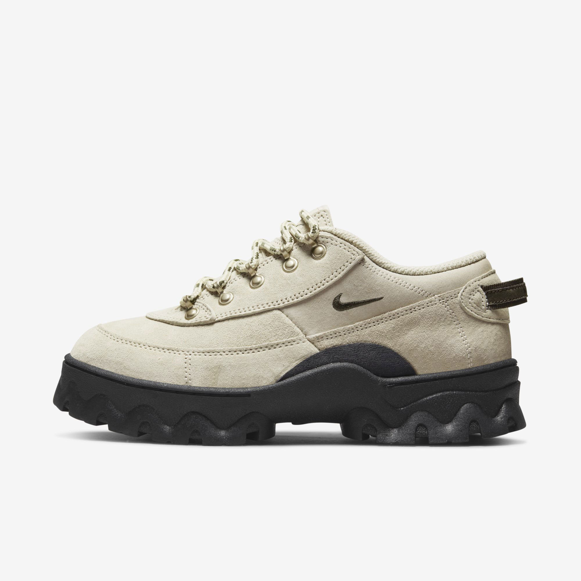 NIKE ★ W LAHAR LOW ナイキ ラハール ロー 厚底 ★送料・関税込 NIKE ☆ W LAHAR LOW ナイキ ラハール ロー 厚底 ☆送料・関税込
