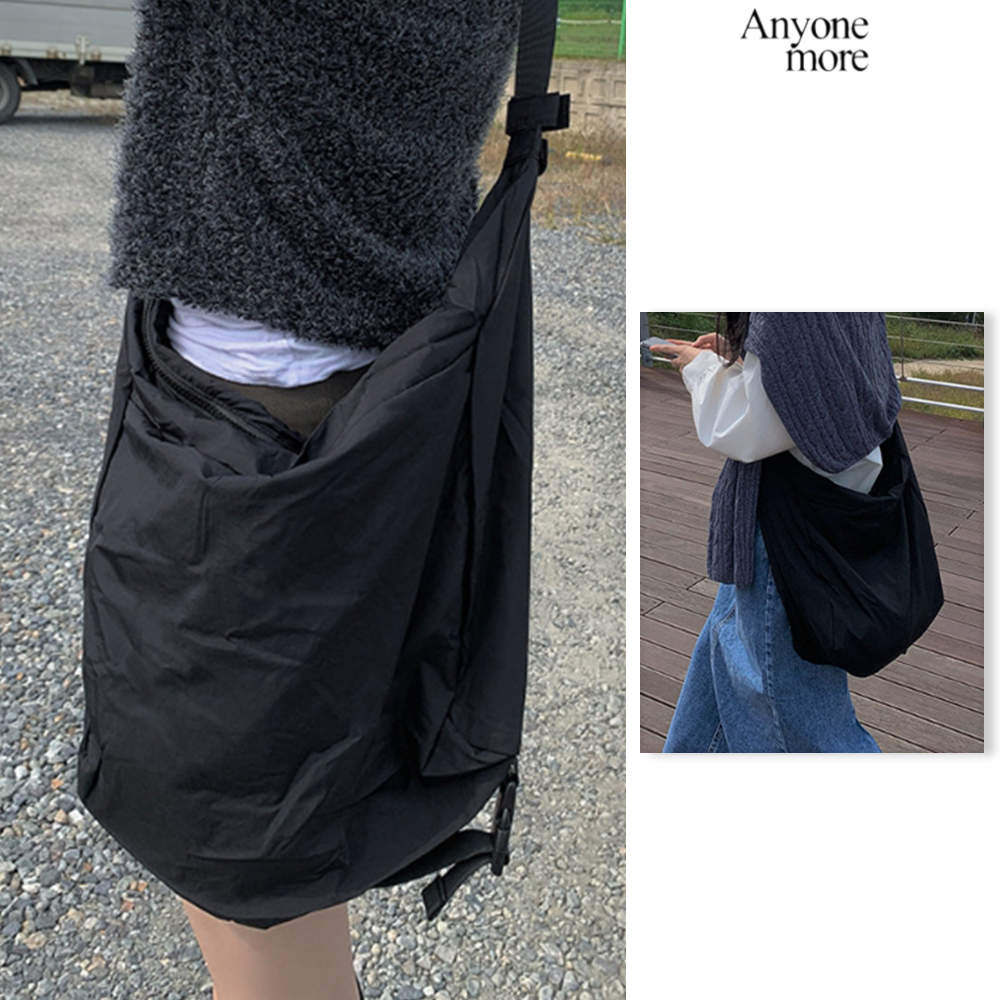 【Anyone more】Dito Basrock Buckle Big Crossbody Bag